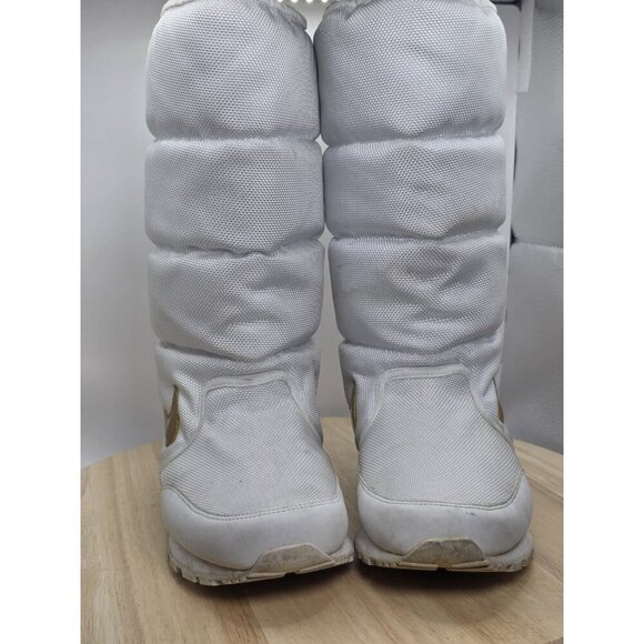 Nike AIR Mid Rise Boots - Womens SIZE 6 - White/Gold Winter Snow Boots - Picture 2 of 9